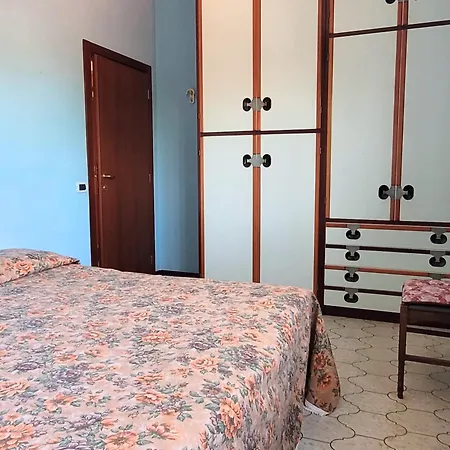 Cn047 - Cesenatico, Spazioso Quadrilocale Con Veranda *